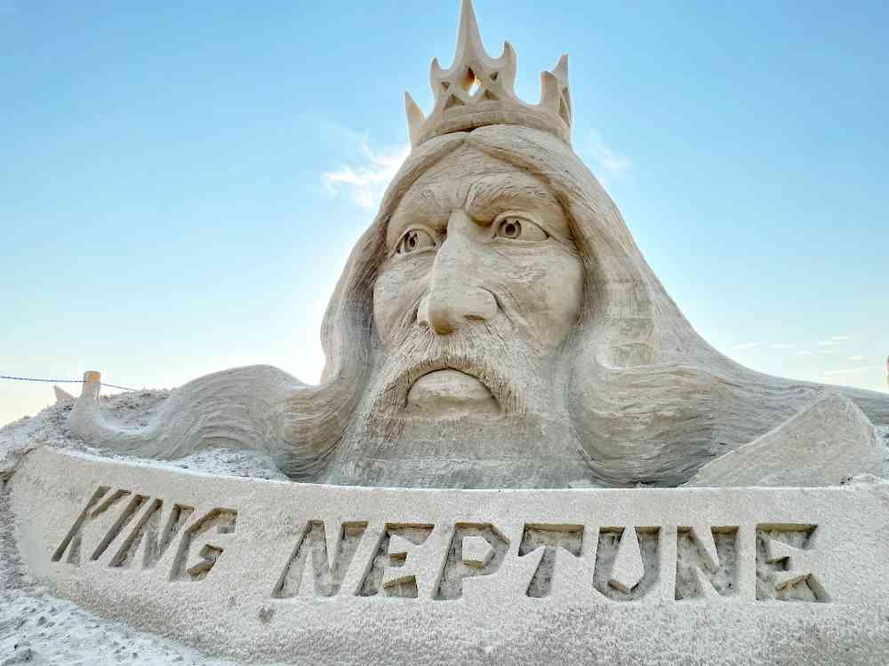 sculpture sur sable